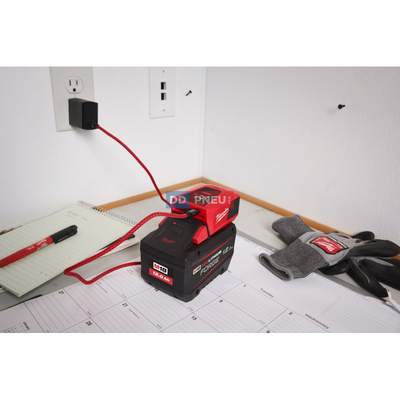 Mini nabíječka Milwaukee TOP-OFF M18 TC