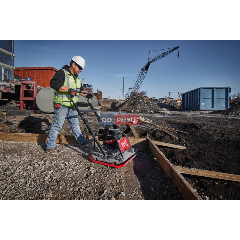 MX FUEL™ aku vibrační deska Milwaukee MXF PC50-122
