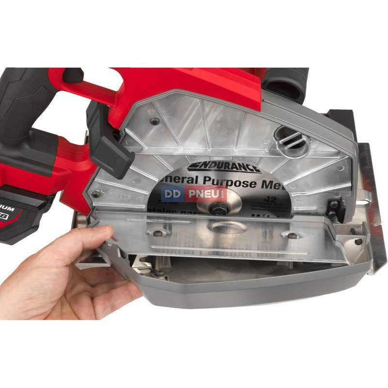 Aku kotoučová pila na kov MILWAUKEE M18 FMCS66-121C