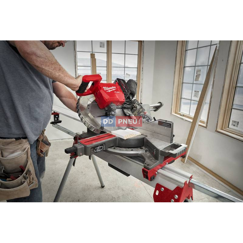 Aku pokosová pila MILWAUKEE M18 FMS305-121