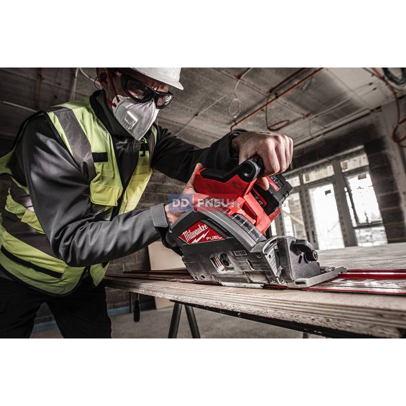 Aku ponorná pila na dřevo a plast MILWAUKEE M18 FPS55-0P – bez baterie
