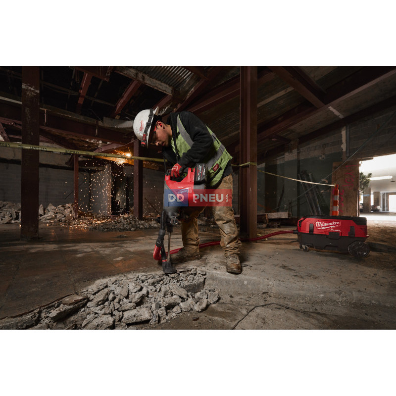 Aku SDS-Max vrtací a bourací kladivo MILWAUKEE M18 FHACO745-0C – bez baterie