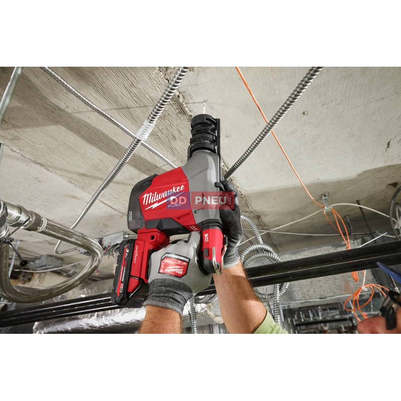 Aku kladivo SDS-PLUS s integrovaným odsáváním prachu MILWAUKEE M18 FHAFOH16-0