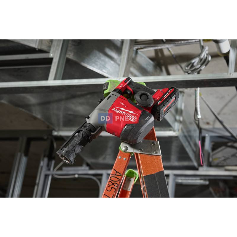 Aku kladivo SDS-PLUS s integrovaným odsáváním prachu MILWAUKEE M18 FHAFOH16-0