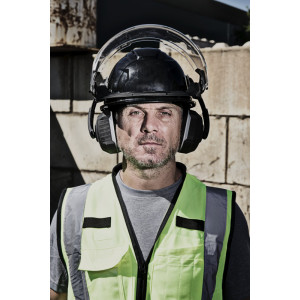 Přilba Milwaukee BOLT™100 – neodvětrávaná, černá