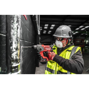 Ochranné uzavřené odvětrávané brýle Milwaukee – čiré, úzké