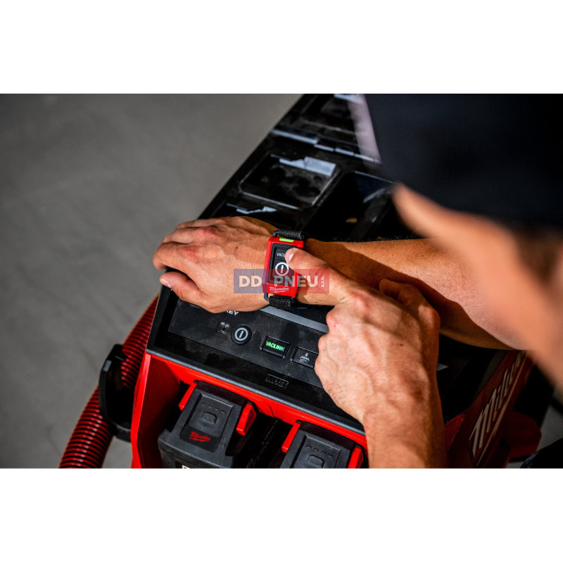 Aku vysavač třídy M s technologií VACLINK™ MILWAUKEE M18 ONEF2VC34M-0