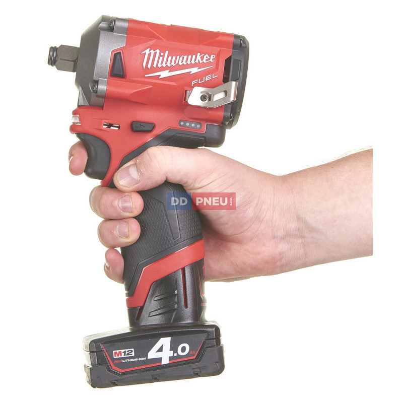 Aku rázový utahovák 1/2" MILWAUKEE M12 FIWF 12-422X