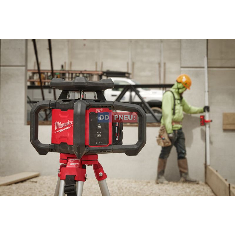 Aku laser s horizontálním rotačním laserem ONE-KEY™ MILWAUKEE M18 RLOH600-201C