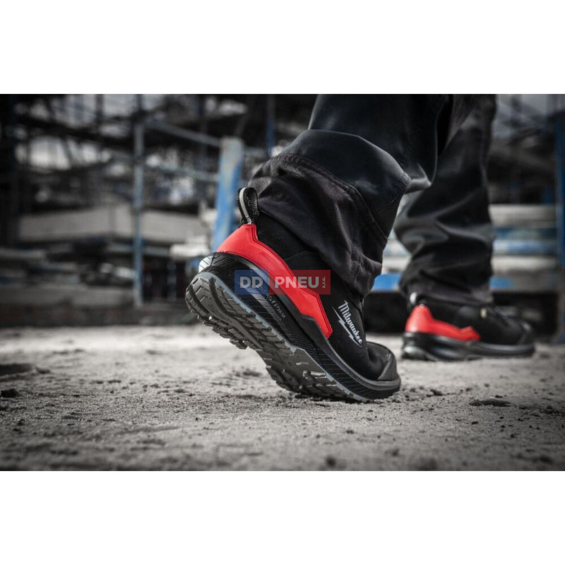 Bezpečnostní polobotky MILWAUKEE Flextred™ S3S 1M110133 – kožená, černé