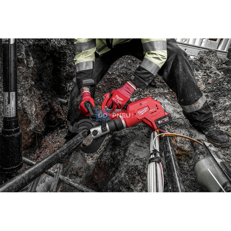 Aku hydraulické nůžky na zemní kabely MILWAUKEE M18 HCC75R-502C