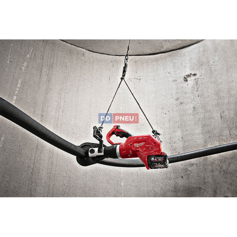 Aku hydraulické nůžky na zemní kabely MILWAUKEE M18 HCC75R-502C