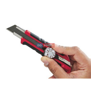 Odlamovací nůž MILWAUKEE – 18 mm Odlamovací nůž MILWAUKEE – 18 mm