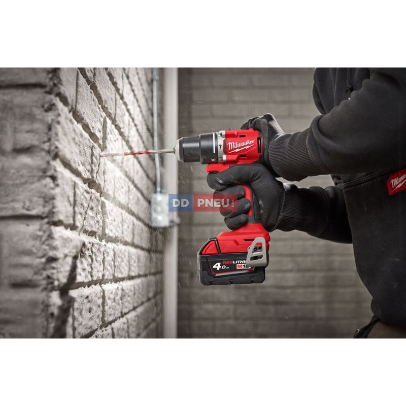 Aku příklepová vrtačka MILWAUKEE M18 BLPDRC-422C