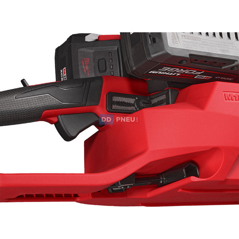 Aku řetězová pila na dva akumulátory MILWAUKEE M18 F2CHS50-0 – bez baterie