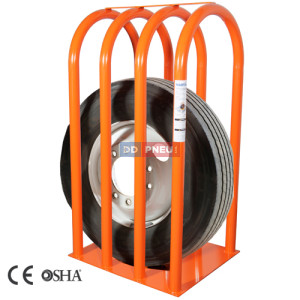 Martins – bezpečnostní klec pro huštění nákladních pneu Martins – bezpečnostní klec pro huštění nákladních pneu